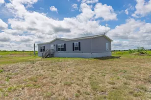 3828 Farm Road 272, Celeste, TX 75423 - Photo 9