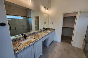 376 Willie's Ct, Whitesboro, TX 76273 - Photo 9