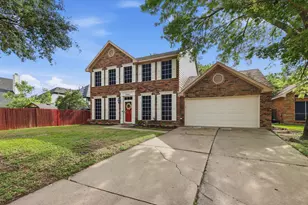 4404 Durham Ct, Grand Prairie, TX 75052 - Photo 3