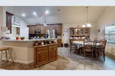 109 Donna Circle, Granbury, TX 76049 - Photo 7
