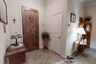 109 Donna Cir, Granbury, TX 76049 - Photo 3