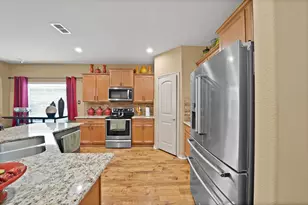7064 Seton Hall Dr, Fort Worth, TX 76120 - Photo 9