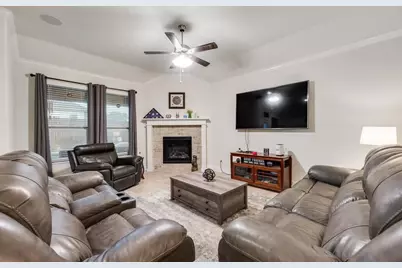 8116 Glenn Day Drive, Arlington, TX 76002 - Photo 9