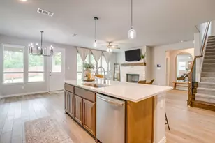 1303 Hickory Ct, Weatherford, TX 76086 - Photo 9