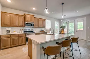 1303 Hickory Ct, Weatherford, TX 76086 - Photo 7