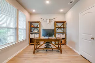1303 Hickory Ct, Weatherford, TX 76086 - Photo 3