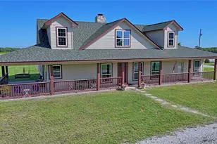 433 Fruitland Rd, Bowie, TX 76230 - Photo 1