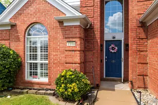 2206 Arbor Chase Cir, Arlington, TX 76011 - Photo 3