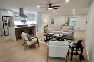 9920 Greenfield Dr, Dallas, TX 75238 - Photo 3