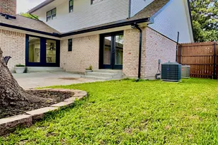 9920 Greenfield Dr, Dallas, TX 75238 - Photo 31