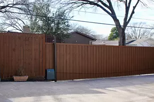 9920 Greenfield Dr, Dallas, TX 75238 - Photo 37
