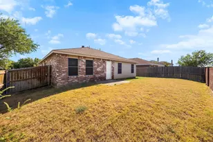 6023 Guilia Dr, Grand Prairie, TX 75052 - Photo 23
