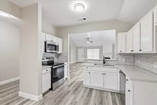 1220 Cedarcrest Dr, Mesquite, TX 75149 - Photo 1