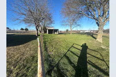 9045 Fm 121, Van Alstyne, TX 75495 - Photo 25