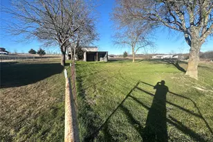 9045 FM 121, Van Alstyne, TX 75495 - Photo 25