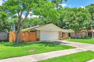 2717 Meadow Green, Bedford, TX 76021 - Photo 3