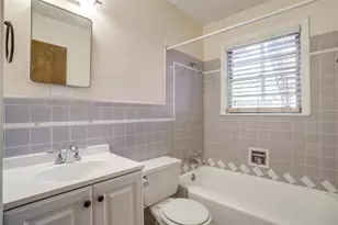 604 Monticello Dr, Fort Worth, TX 76107 - Photo 11