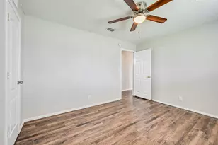 108 S Beverly St, Crowley, TX 76036 - Photo 19