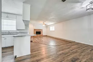 108 S Beverly St, Crowley, TX 76036 - Photo 7