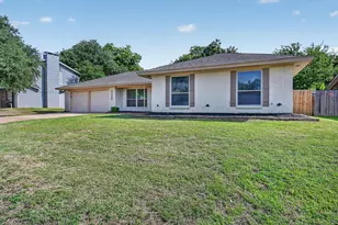 3420 Denbury Dr, Fort Worth, TX 76133 - Photo 3