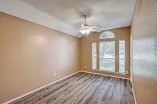 7708 Chandler Ct, North Richland Hills, TX 76182 - Photo 17