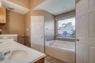 7708 Chandler Ct, North Richland Hills, TX 76182 - Photo 15