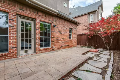 4150 Towne Green Circle, Addison, TX 75001 - Photo 23
