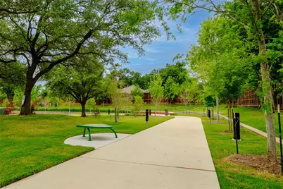 4150 Towne Green Circle, Addison, TX 75001 - Photo 29