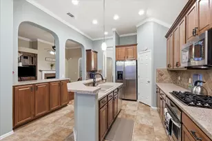 1811 Clear Summit Ln, Mansfield, TX 76063 - Photo 13