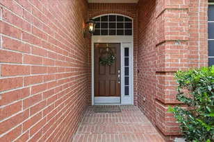 1811 Clear Summit Ln, Mansfield, TX 76063 - Photo 3
