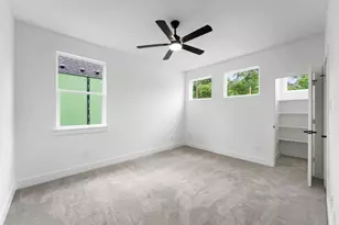 404 Pecan Dr, Dallas, TX 75203 - Photo 31