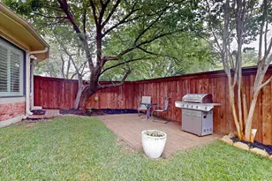1402 Canadian Cir, Grand Prairie, TX 75050 - Photo 37