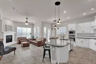 10613 Fort Davis Pl, McKinney, TX 75071 - Photo 3