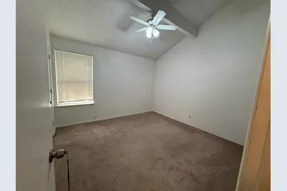 6011 Parkmeadow Drive, Arlington, TX 76018 - Photo 5