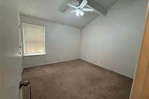 6011 Parkmeadow Dr, Arlington, TX 76018 - Photo 5