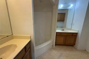 6011 Parkmeadow Dr, Arlington, TX 76018 - Photo 9