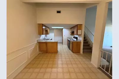 6011 Parkmeadow Drive, Arlington, TX 76018 - Photo 3