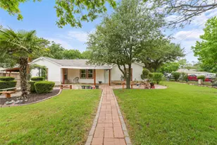 6000 Forest Hill Dr, Forest Hill, TX 76119 - Photo 7