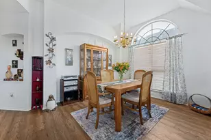 10009 White Ln, Irving, TX 75063 - Photo 11