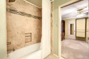 2205 W Hull St, Denison, TX 75020 - Photo 15