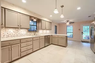 2205 W Hull St, Denison, TX 75020 - Photo 25