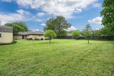 2205 W Hull Street, Denison, TX 75020 - Photo 33