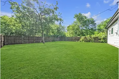 305 Pemberton Street, White Settlement, TX 76108 - Photo 17