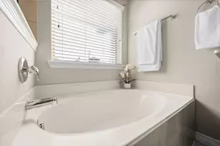 1001 Pigeon Hawk Drive, Little Elm, TX 75068 - Photo 15
