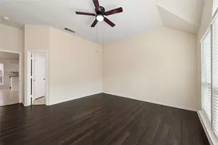 207 Meredith Ct, Irving, TX 75063 - Photo 15