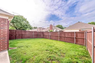 207 Meredith Ct, Irving, TX 75063 - Photo 27