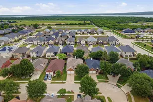 6974 Shoreview, Grand Prairie, TX 75054 - Photo 35
