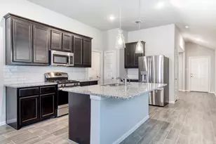 7108 Calshot Rd, Pilot Point, TX 76258 - Photo 9