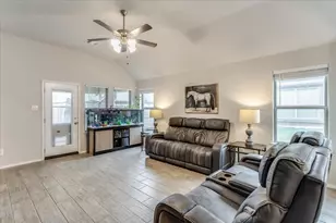 121 Rosemary Dr, Azle, TX 76020 - Photo 15