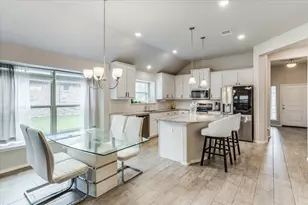 121 Rosemary Dr, Azle, TX 76020 - Photo 5